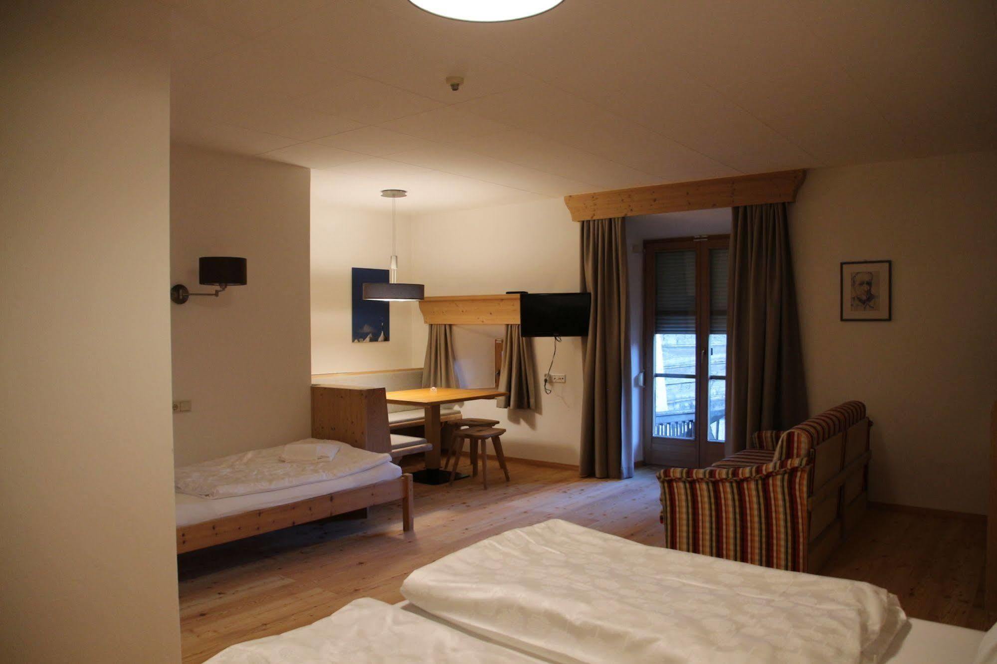 Hotel Greif Малес Веноста Екстериор снимка